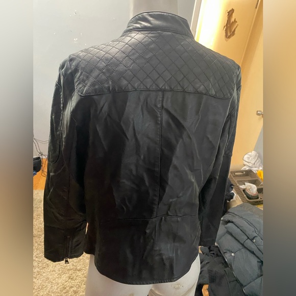 Levi’s faux leather moto jacket size Medium - Picture 6 of 9